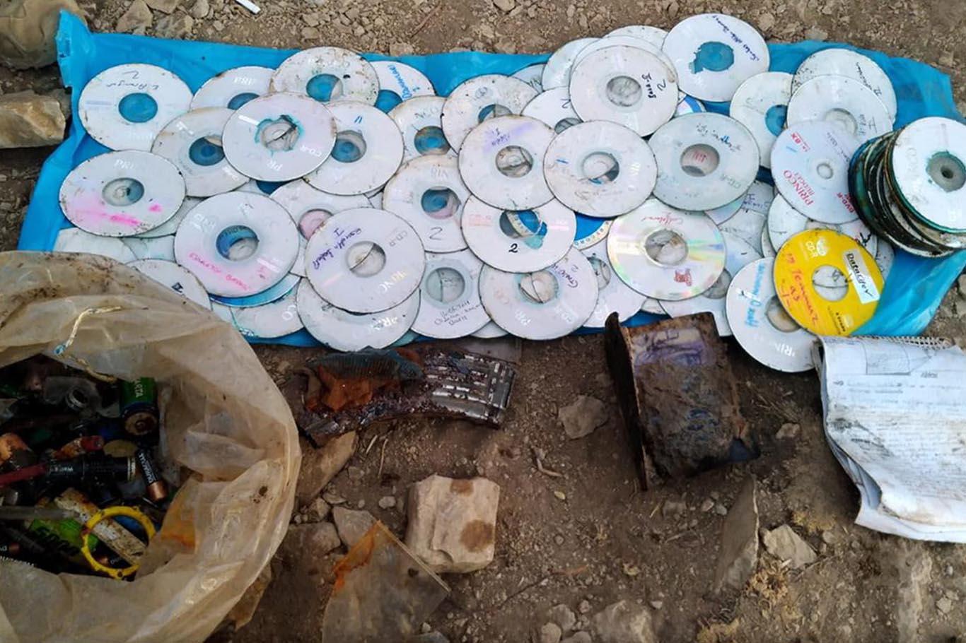 PKK’ye ait yaşam malzemesi ve CD ele geçirildi
